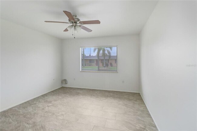 Building Photo - 1309 Warwick Ct