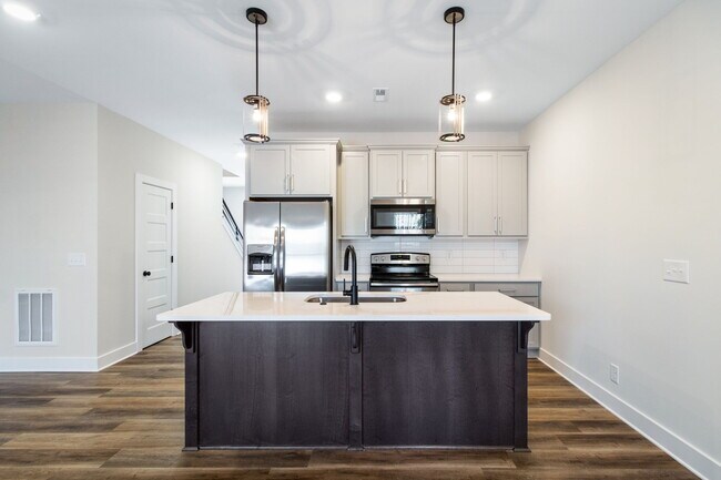 Foto del edificio - 117 Old Excell Rd