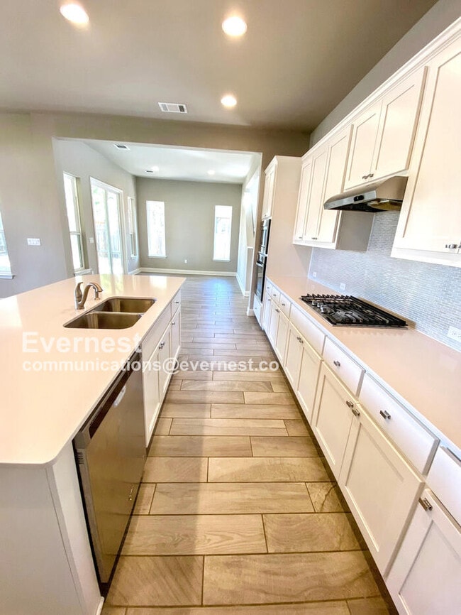 Building Photo - 8800 Jodie Ln