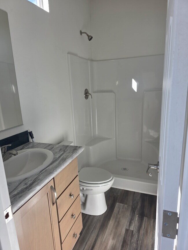 Building Photo - 2805 Alta Dr