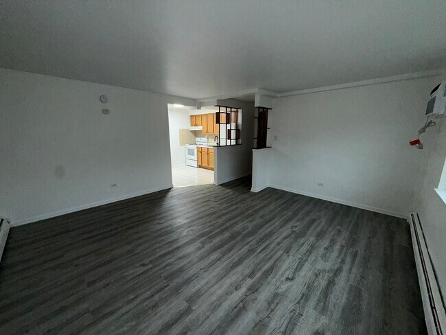 Foto del edificio - 9595 Maple Dr
