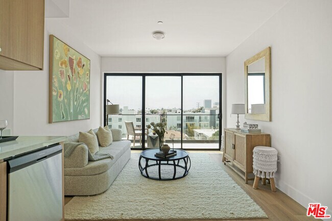 Foto del edificio - 1822 Overland Ave