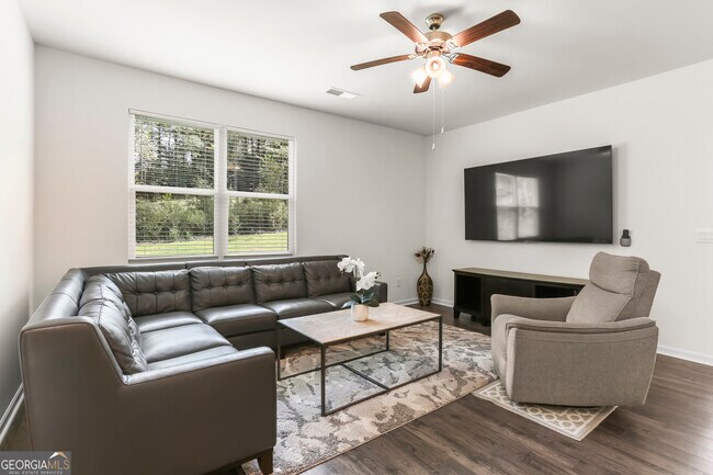 Foto del edificio - 3688 Chevington Ct SE