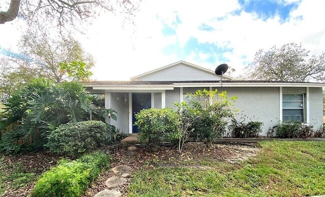 Foto del edificio - 14621 Lake Forest Dr