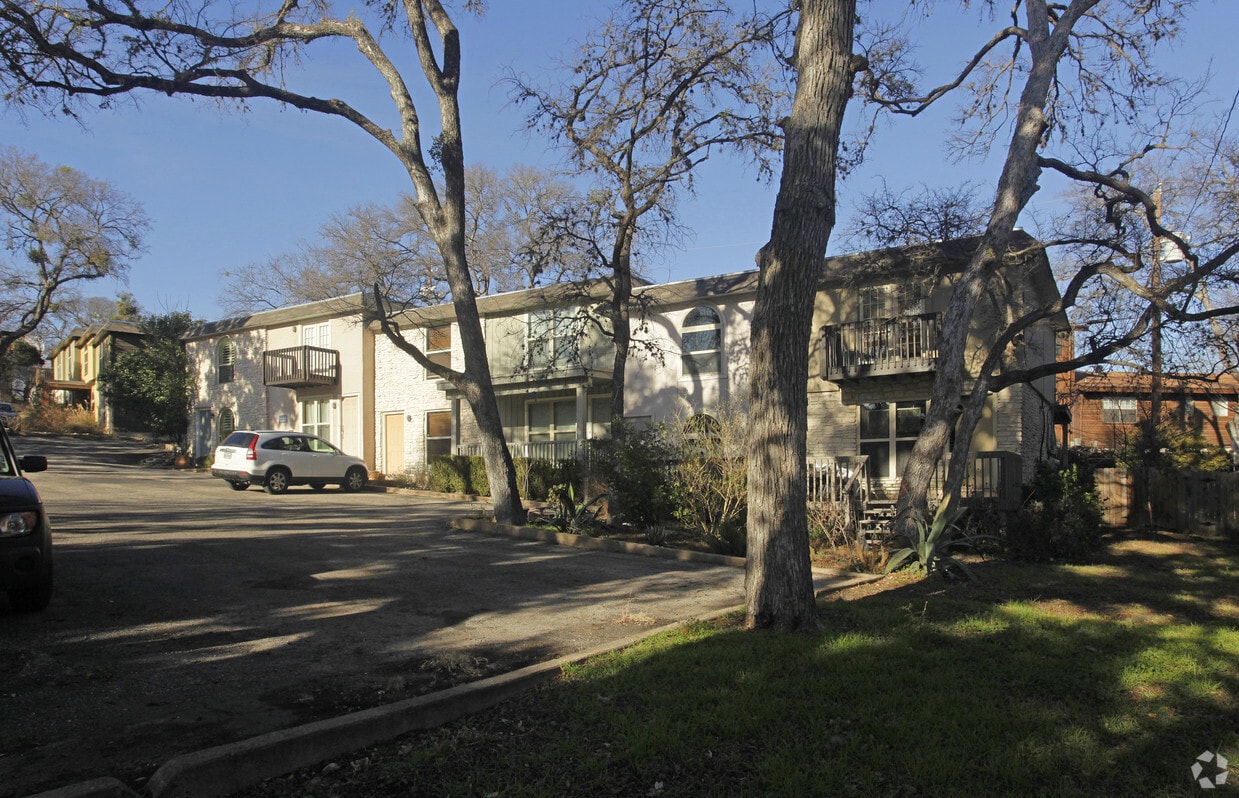 Building Photo - 1914 Lightsey Rd