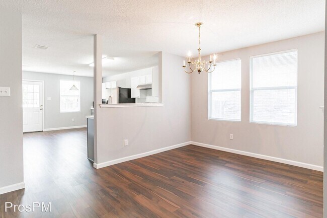 Building Photo - 3 br, 2 bath House - 3335 Lipizzan