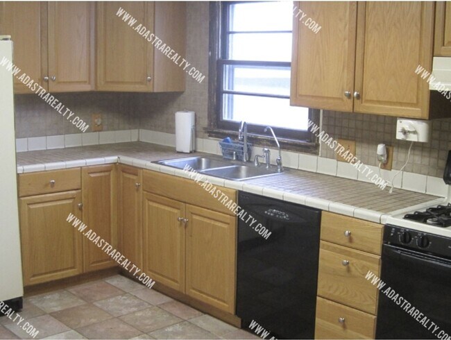 Foto del edificio - 1508 N 1732 Rd