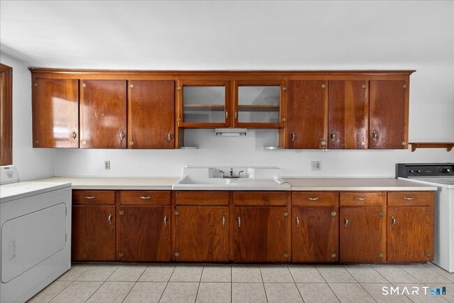 Foto del edificio - 253 Olivia St