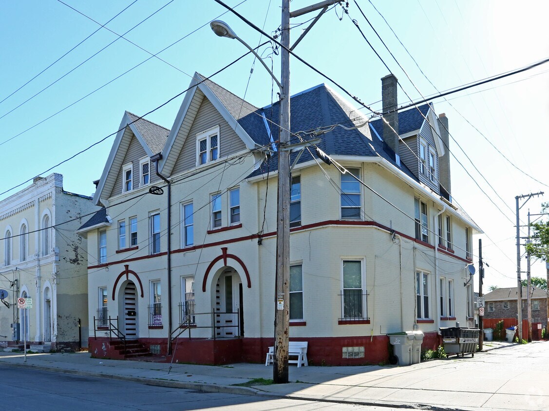 Primary Photo - 812-814 S 11th St