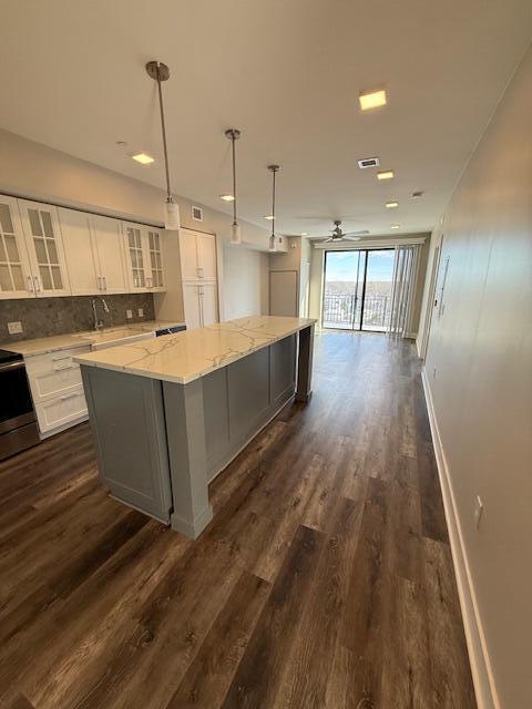 Foto del edificio - 480 N Main St