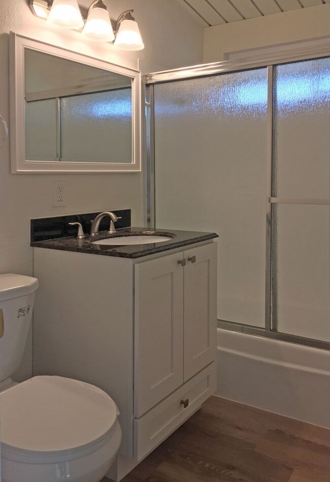 Building Photo - 2544 Elden Ave