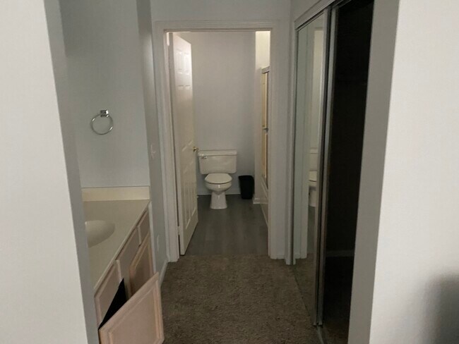 Foto del edificio - 375 Central Ave