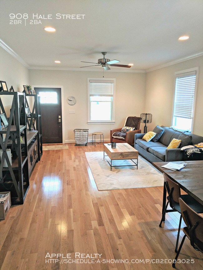 Foto del edificio - 908 Hale St - Available mid July