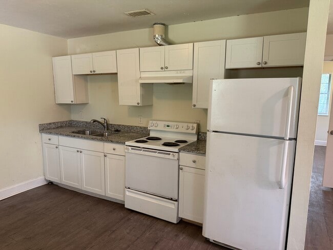 Building Photo - 6740 Apalachee Pky