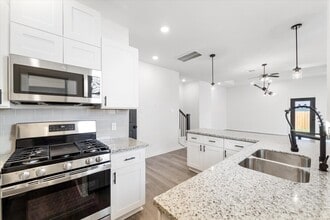 Building Photo - 4309 Larkspur St