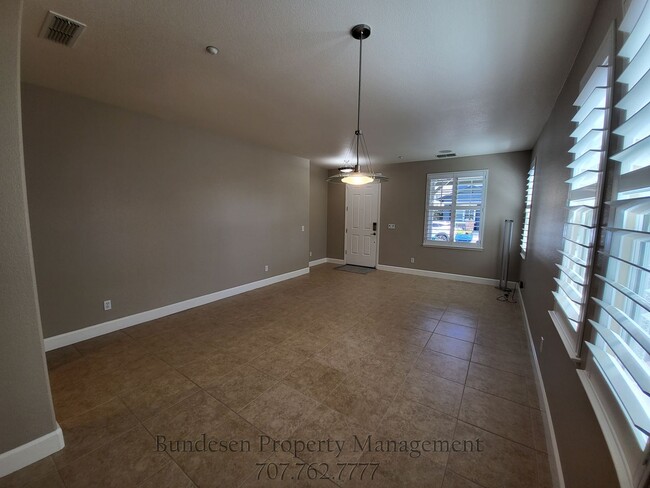 Foto del edificio - 1727 Southgate Dr