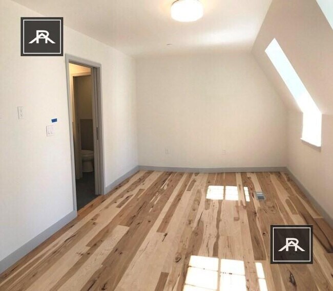Building Photo - 4 bedroom in Boston MA 02116