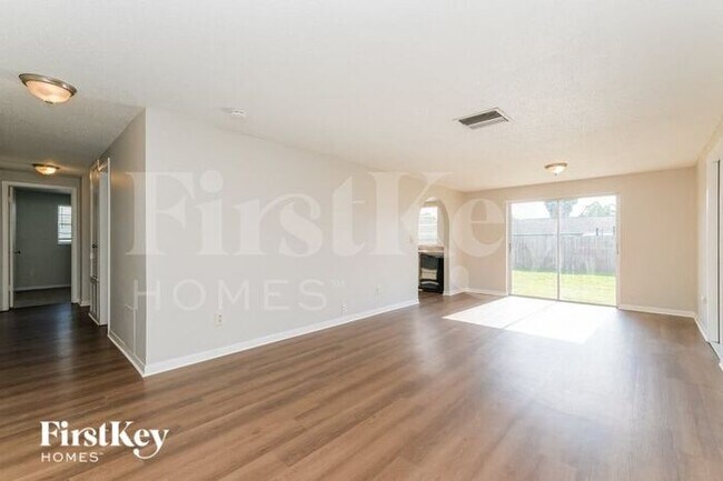 Foto del edificio - 1007 Coldstream Ct