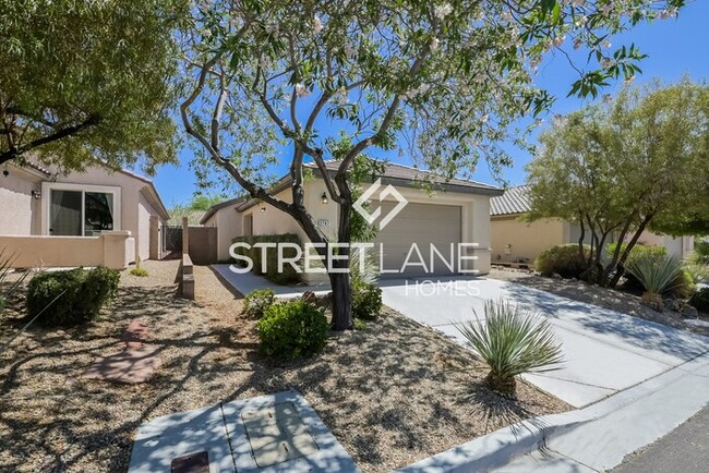 Building Photo - REDUCED!
