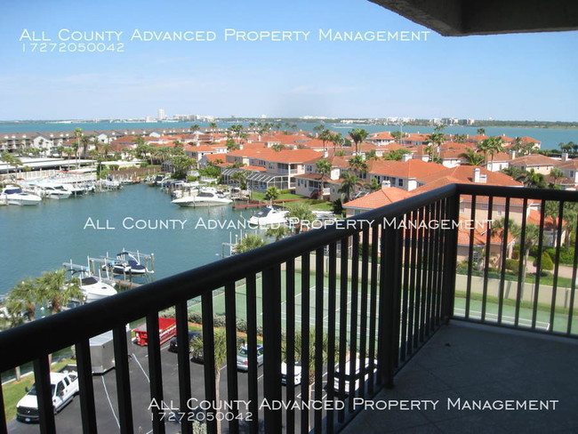 Foto del edificio - 1651 Sand Key Estates Ct