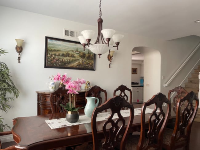 Foto del edificio - 7847 Hazelnut Dr