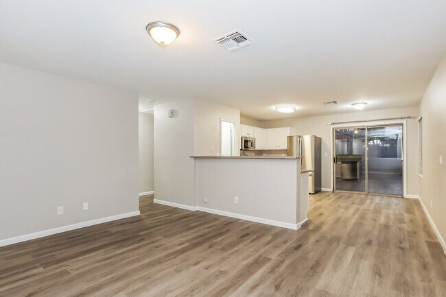 Foto del edificio - 10938 E Flossmoor Ave