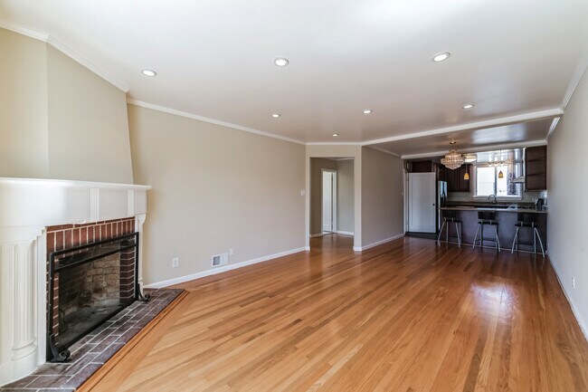 Building Photo - 2187 39th Ave