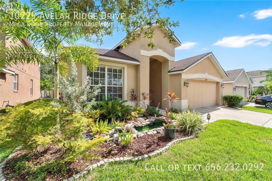 Foto principal - 10229 Avelar Ridge Dr