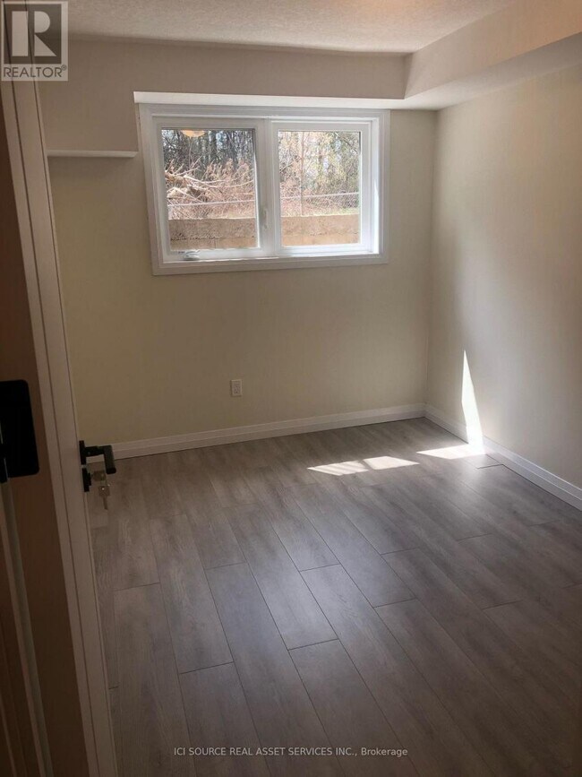 Photo du bâtiment - 370 Fisher Mills Rd