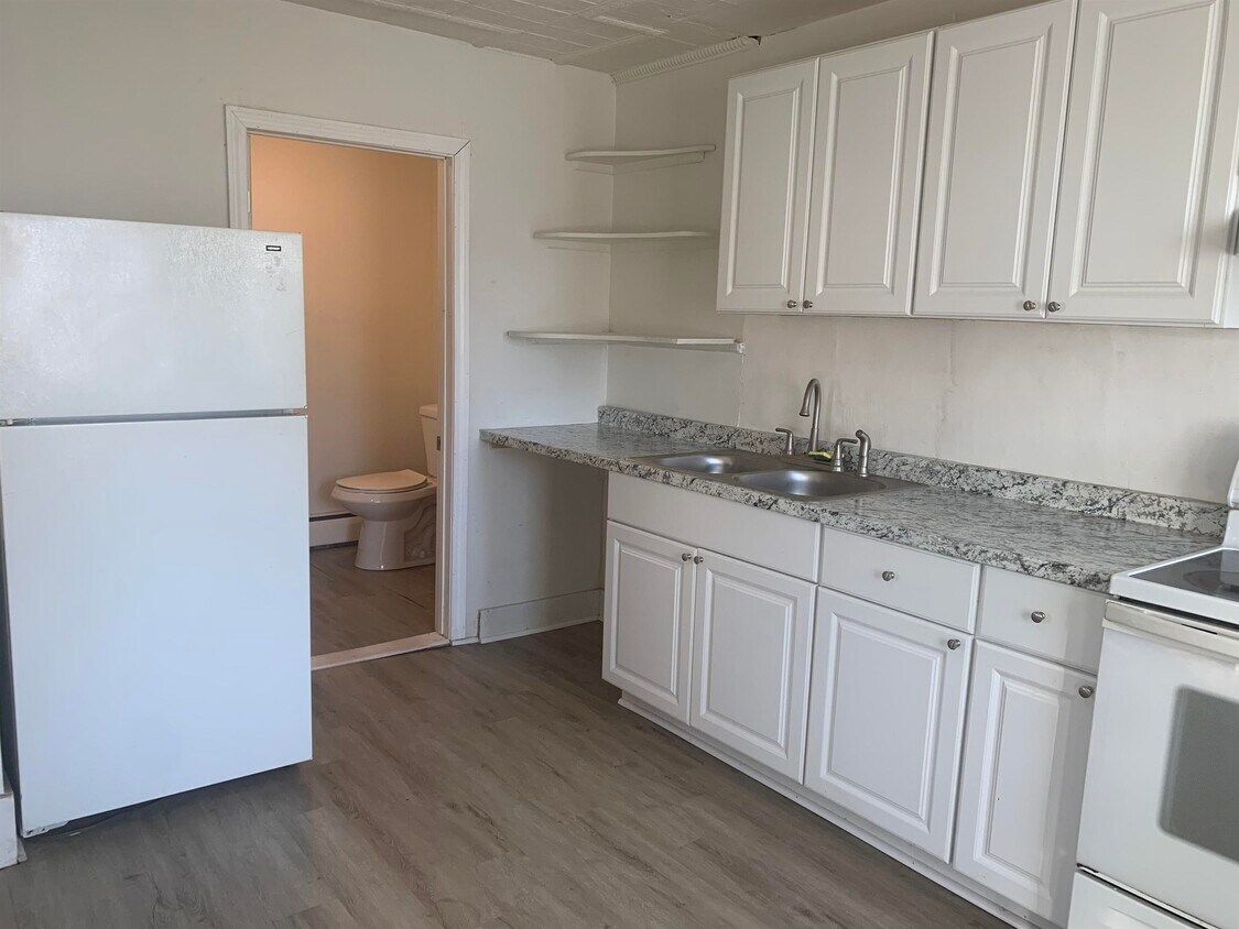 22 South St, Somersworth, NH 03878 Townhome Rentals in Somersworth NH