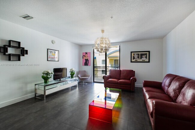 Building Photo - 8390 SW 72nd Ave