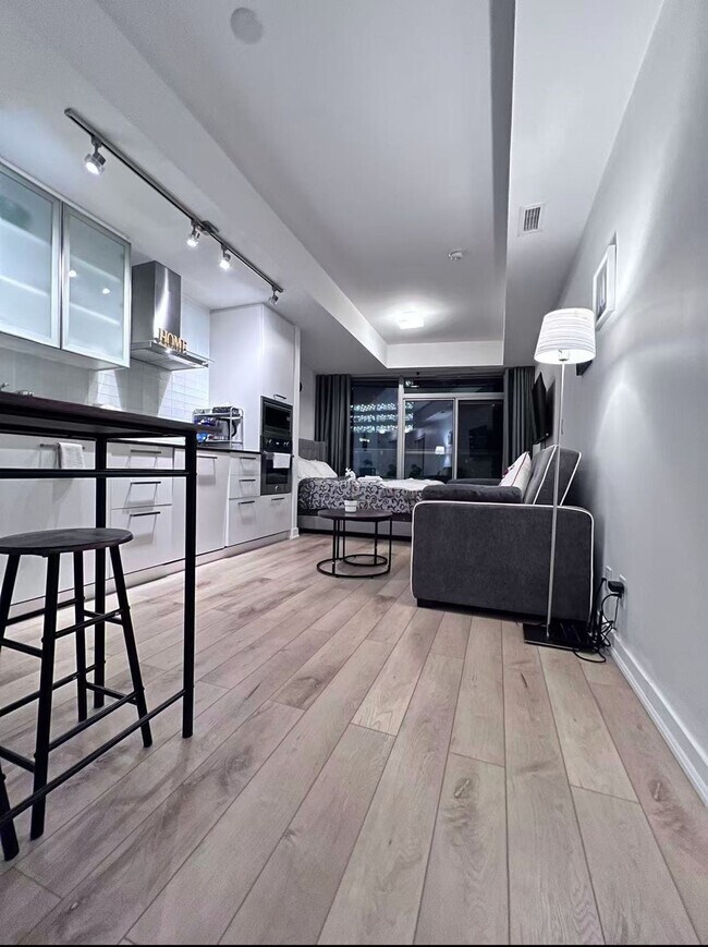 Building Photo - 14 York St