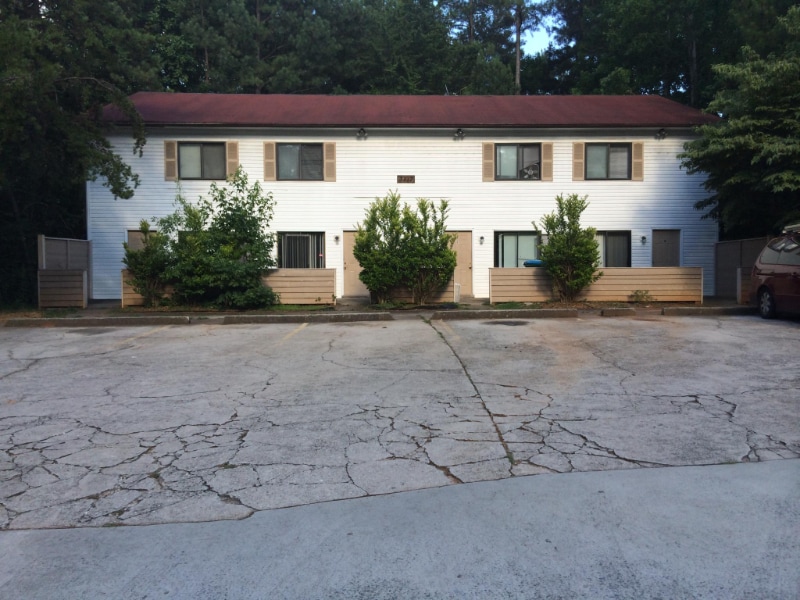Primary Photo - 3517 Peachtree Corners Cir