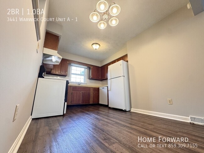 Building Photo - 3441 Warwick Ct