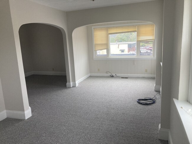 Building Photo - 4805 Birney Ave
