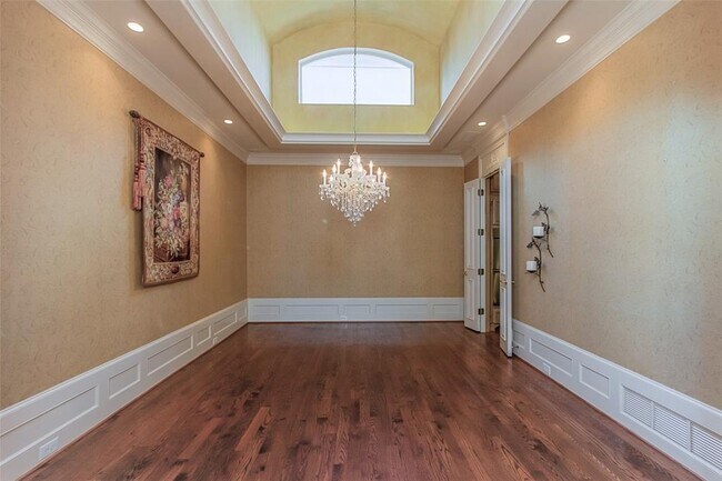 Building Photo - 3200 Gleneagles Ct