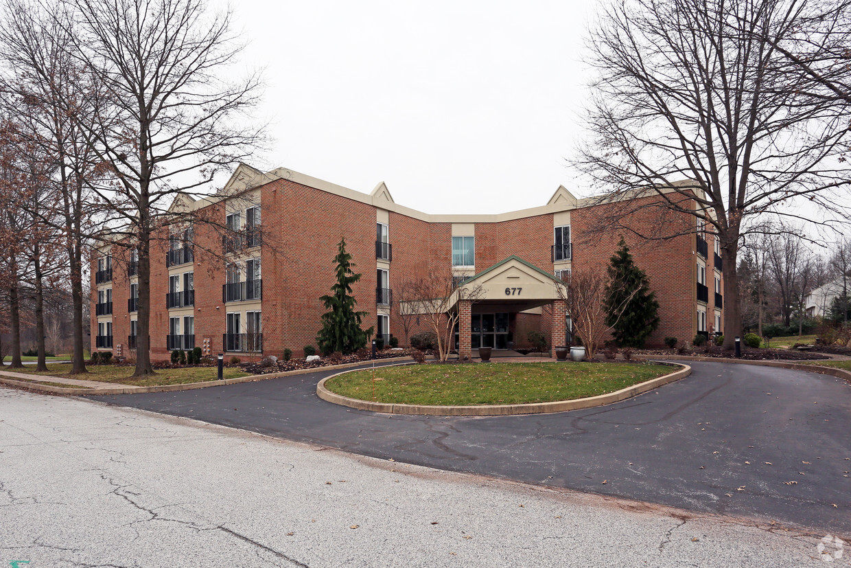 Primary Photo - Atrium House