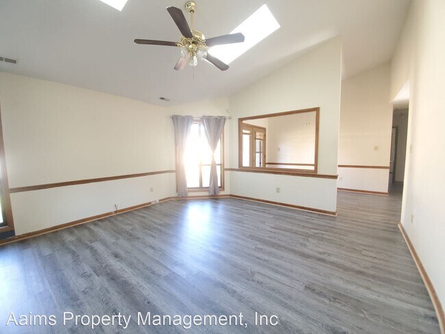 Foto del edificio - 3 br, 2 bath House - 545 Auburndale Lane