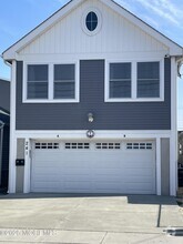 Building Photo - 241 Hiering Ave