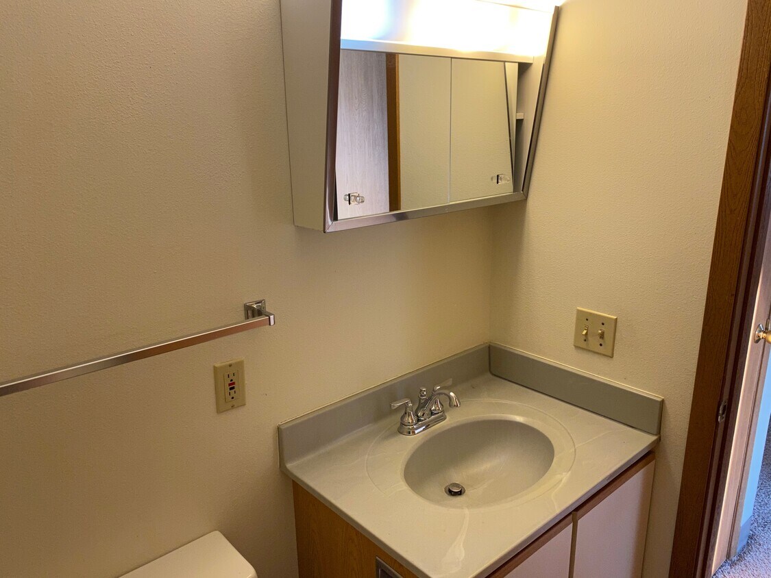 bathroom with tub/shower - 2250 9th St