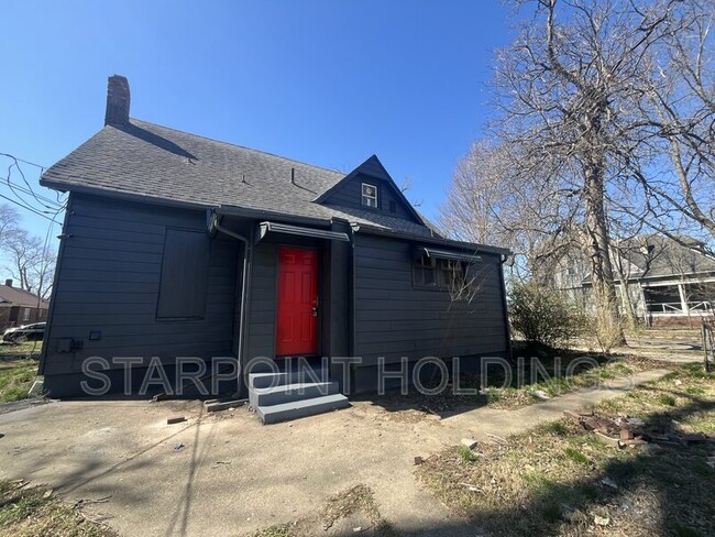 Building Photo - 1245 N 9th St