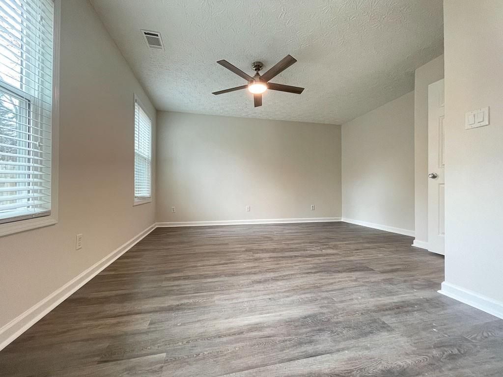 Foto principal - 2706 Highland Ridge NW
