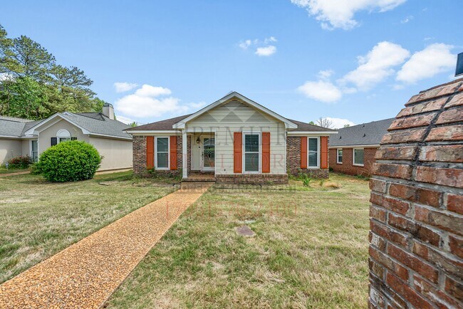 Foto del edificio - 7005 Robin's Nest Dr