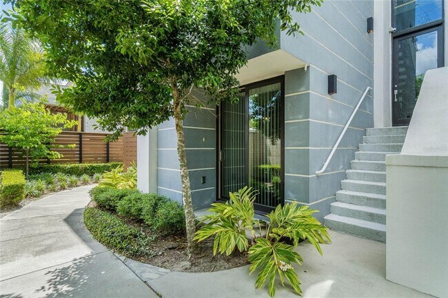 Building Photo - 1818 Mondrian Cir