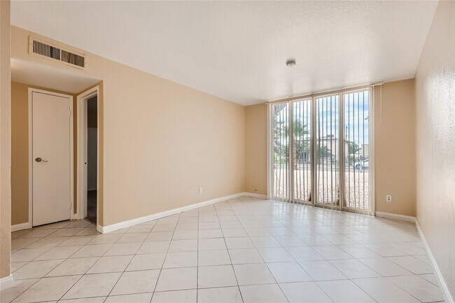 Foto del edificio - 1430 Sombrero Dr