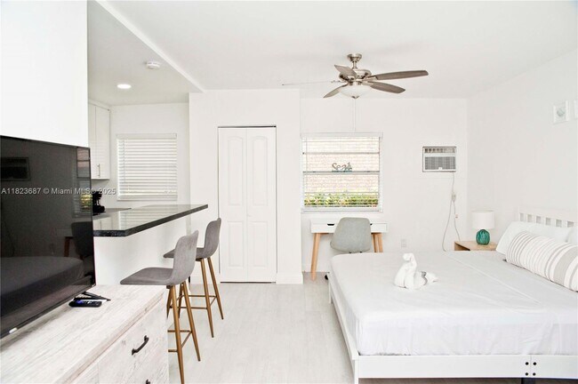Foto del edificio - 4109 N Ocean Dr