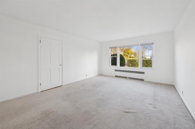 Foto del edificio - 138 Colonial Pl