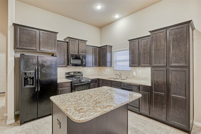 Foto del edificio - 8934 Alcina Dr