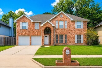 Building Photo - 19002 Timber Way Dr