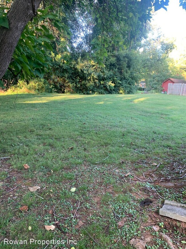 Foto del edificio - 3 br, 2 bath House - 704 Mooresville Road